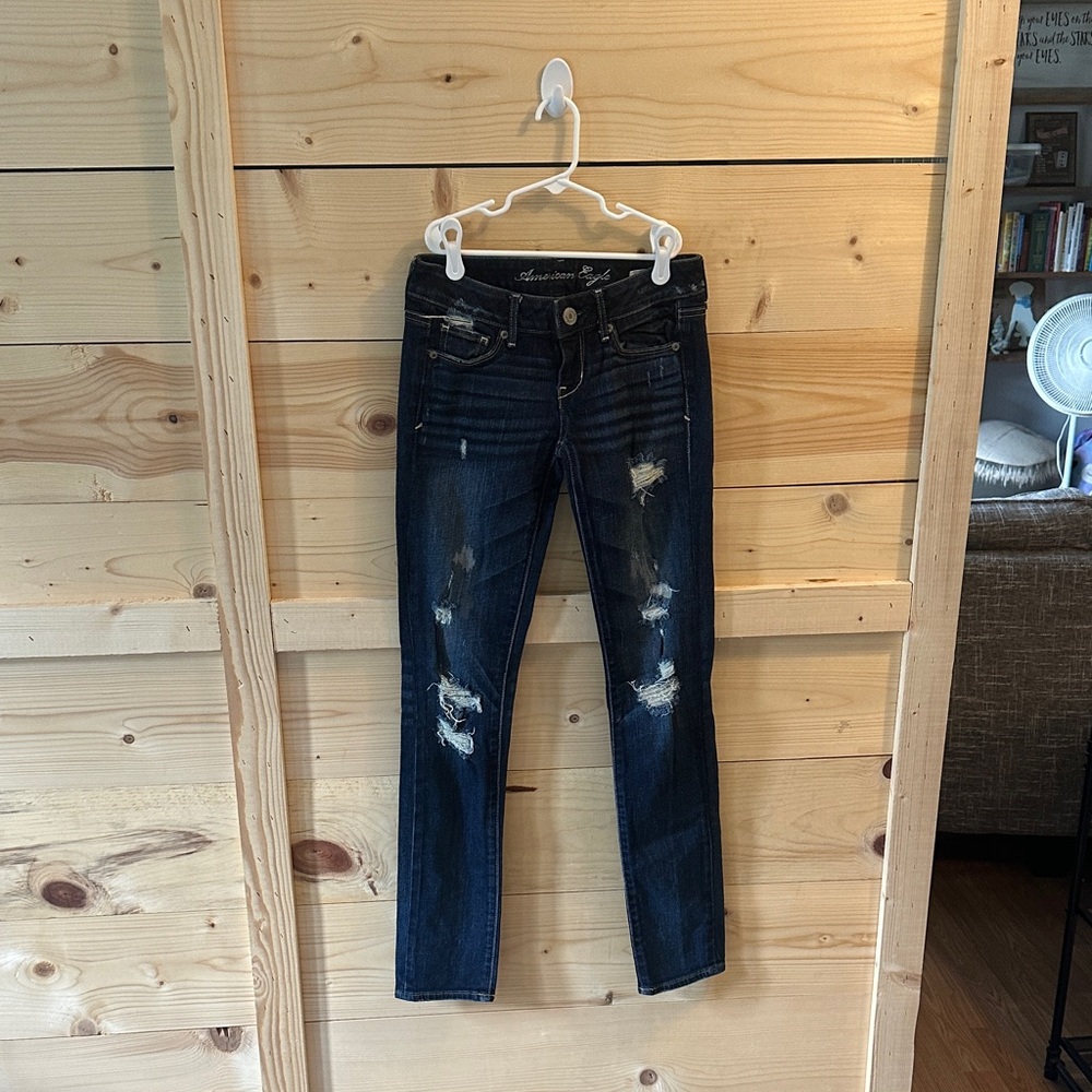 American Eagle Outfitters Women's Dark Blue Distressed Skinny Jeans